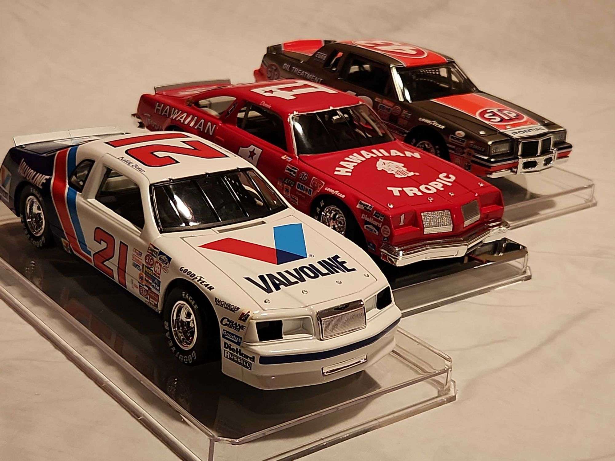 3) 1:24 Scale Stock Cars: #43 Richard Petty STP HAS NO BOX
