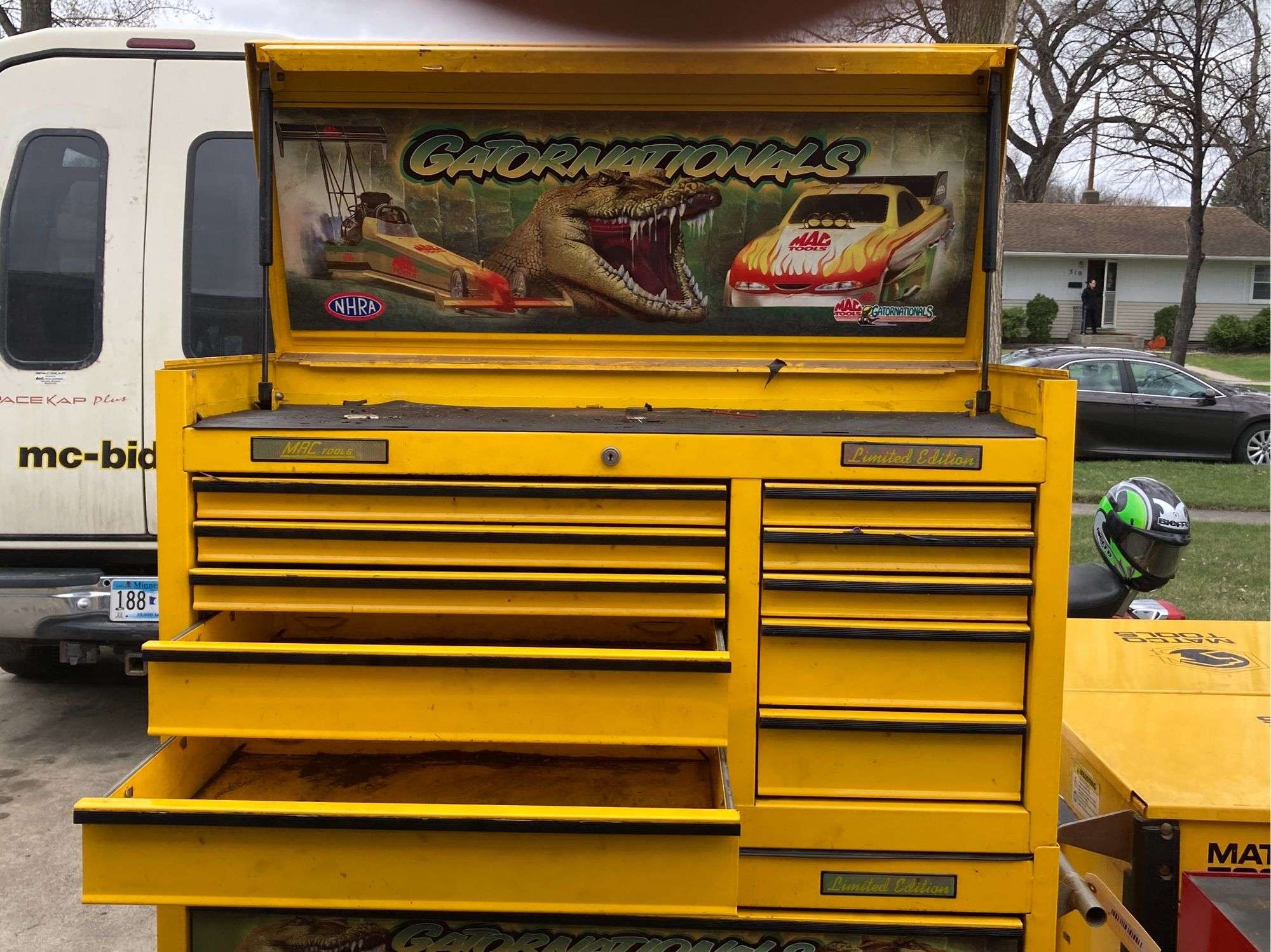 Mac Tool Chest - McLaughlin Auctioneers, LLC- mc-bid.com