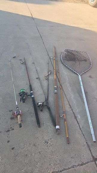 Mixed Rods Mixed Fishing Rods and Net Set, 4 Rods, Spinning and Baitcasting Reels ...