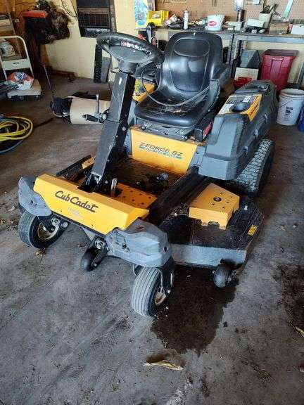 2015 Cub Cadet Z Force SZ Zero Turn Mower