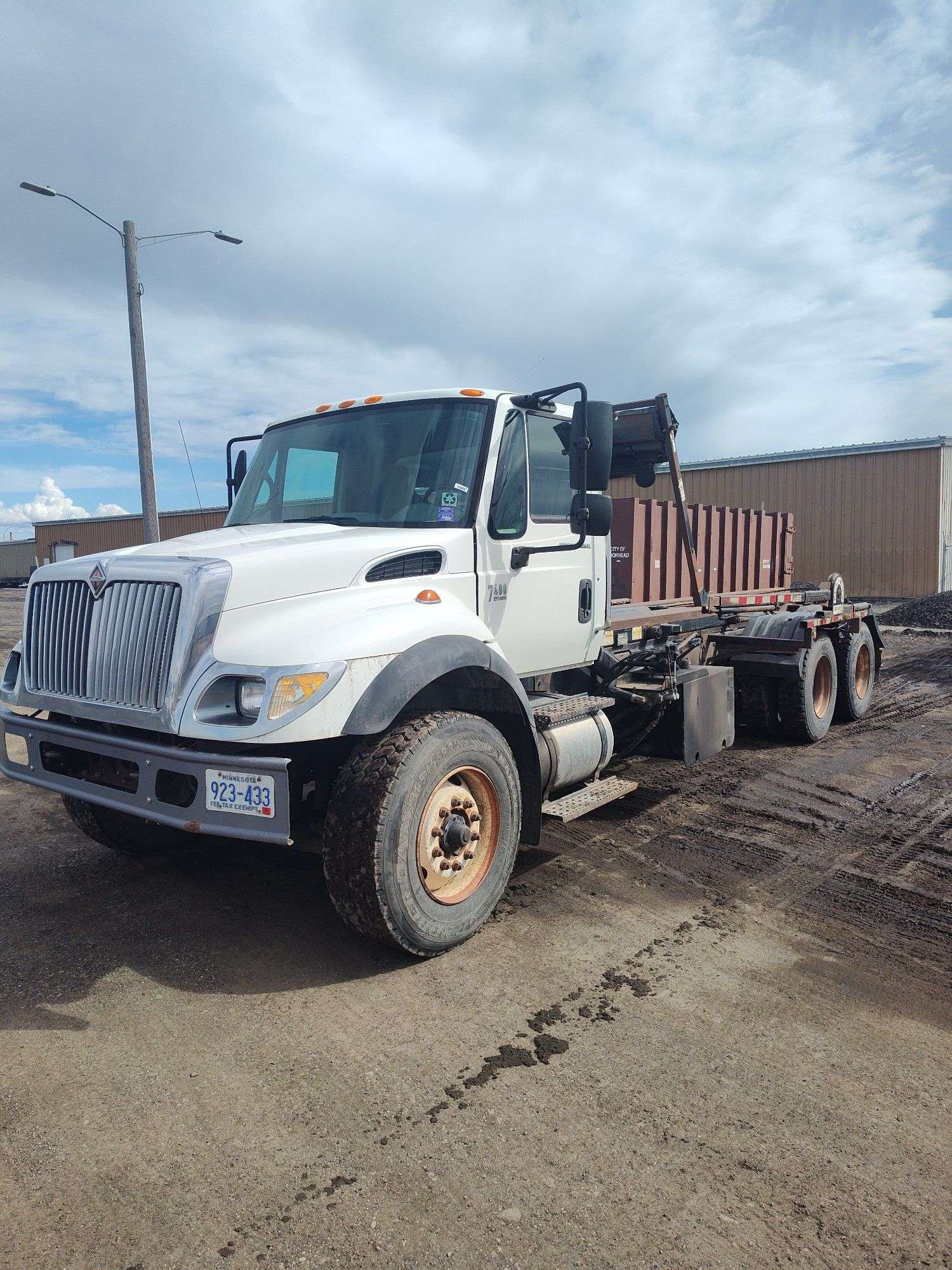 City of Moorhead and Clay County Spring Auction - McLaughlin Auctioneers,  LLC- mc-bid.com