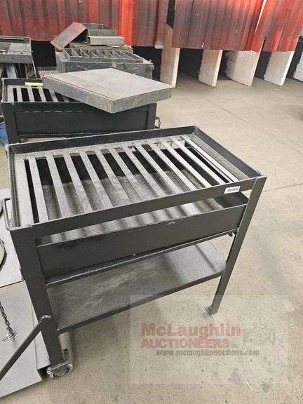Industrial Classroom Made Casting Tables with 2 Casters, Steel ...