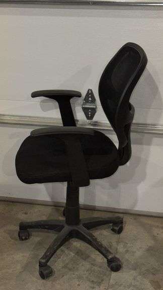 Black Office Chair, Mesh Backrest, Swivel, Adjustable Height