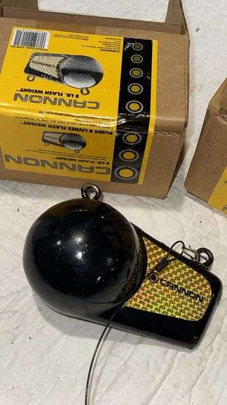 Cannon 8 lb Flash Weight Downrigger with Red Clip, Black & Gold
