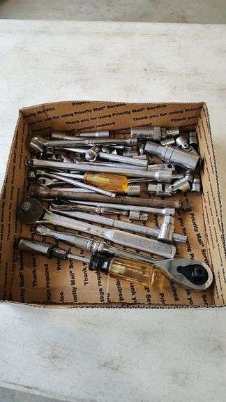 Hand Tools with Ratchet and Sockets