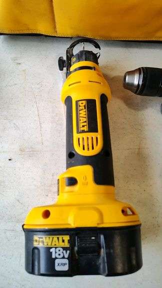 DeWalt XRP 18V Cordless Drill & Reciprocating Saw Set with Charger and Bag