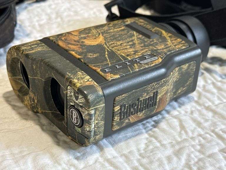 Bushnell Elite Laser Rangefinder, 7x Magnification, Camo Finish