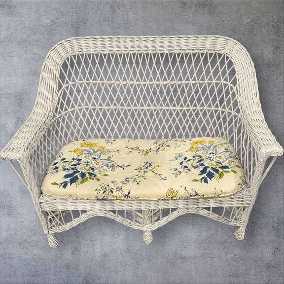 White Wicker Loveseat, Floral Cushion, 46.5 x 28 x 37 in