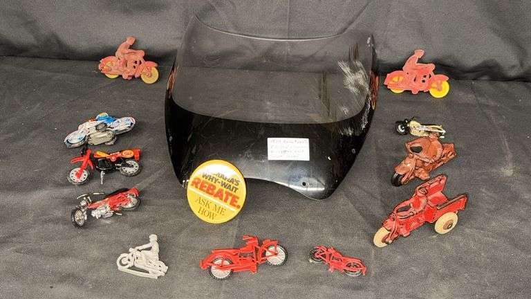 1984 Yamaha RZ-350 Motorcycle Windshield, Original Kenny Roberts. Includes toy motorcycles Metal and