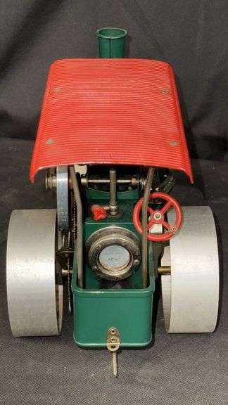 Wilesco Old Smoky Model Steam Roller, Green and Red, Solid Fuel