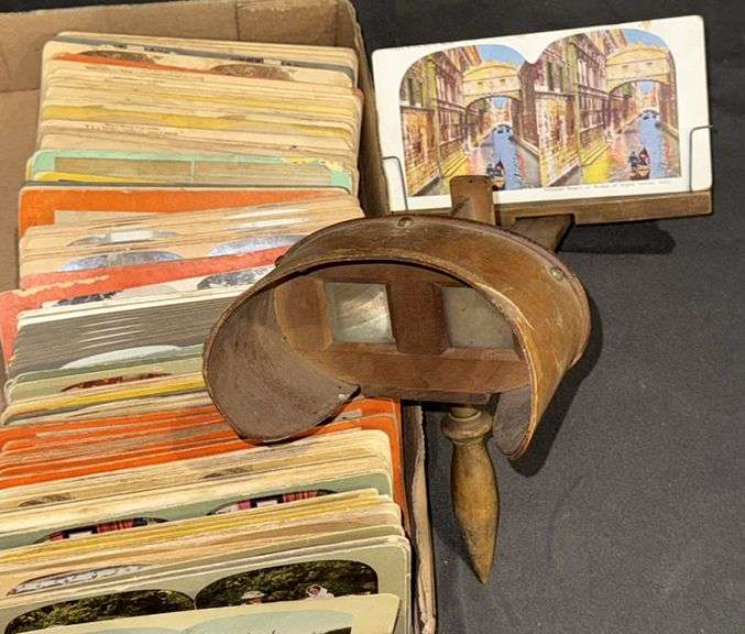 Antique Wood & Brass Stereoviewer Underwood & Underwood with Dozens of Stereoscope Cards