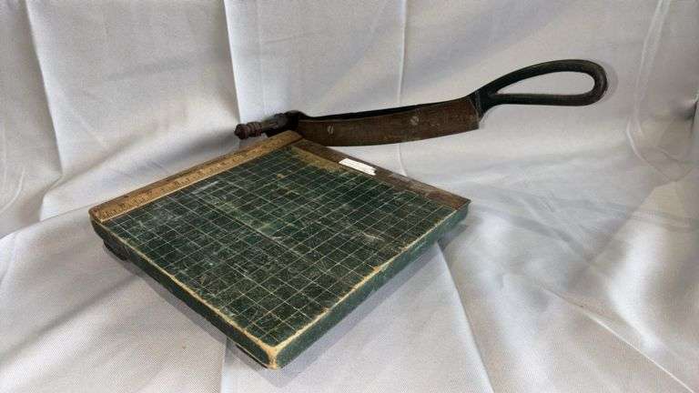HARD TO FIND! Vintage Guillotine Paper Cutter, 10-inch Cutting Length, Wooden Base