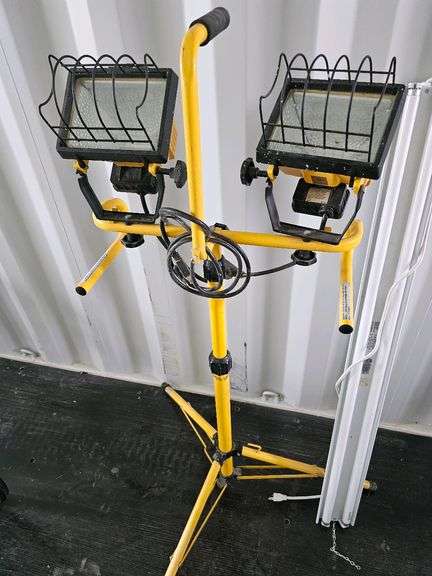 Dual Halogen Portable Work Light Set with Adjustable Tripod Stand