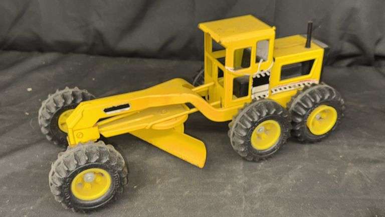Vintage Toy Graders, Metal & Plastic, 1960s-1970s