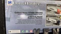 Kenworth W900 Diecast Model Truck 1:32 Scale by NewRay LongHauler and Kenworth Shelf