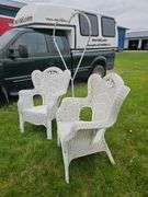 Wicker Lawn Chairs with Heart-Shaped Metal Arch, White, 28"x22"x41"