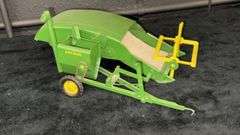 John Deere 1/16 Scale Model Toy Hay Baler, Metal and Plastic