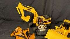 New Bright Caterpillar Remote-Controlled Construction Vehicles, Wired