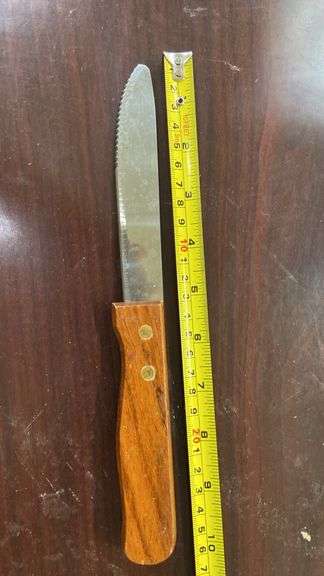 Wooden Handle Stainless Steel Steak Knives, 9-Inch Length