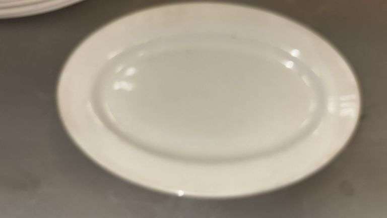 Buffalo China Oval Plates, 12" 9" inches, Ceramic