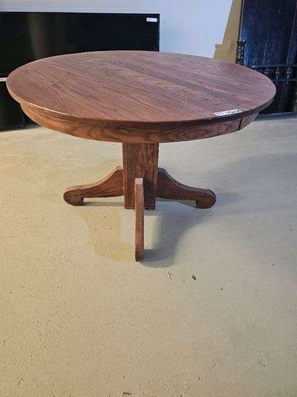 Round Pedestal Table