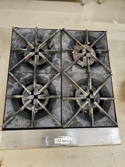 Star Max Commercial Gas Range, 4 Burners