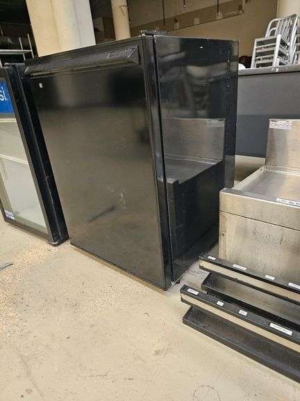 GE Mini Refrigerator GMR06A2ZABB, Black