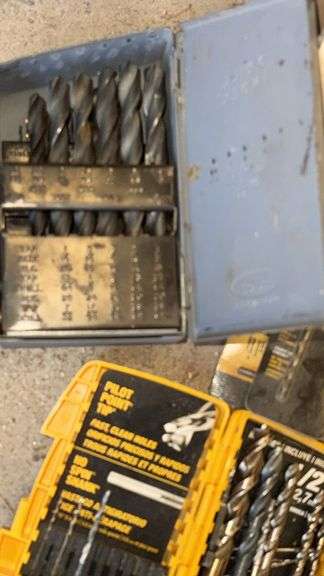 DEWALT Drill Bit Set, Pilot Point, No Spin Shank, Multiple Pieces
