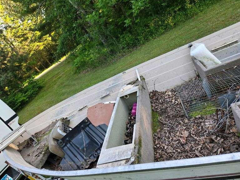 Starcraft Aluminum Fishing Boat, Evinrude 40 HP Outboard, Trailer, 1982