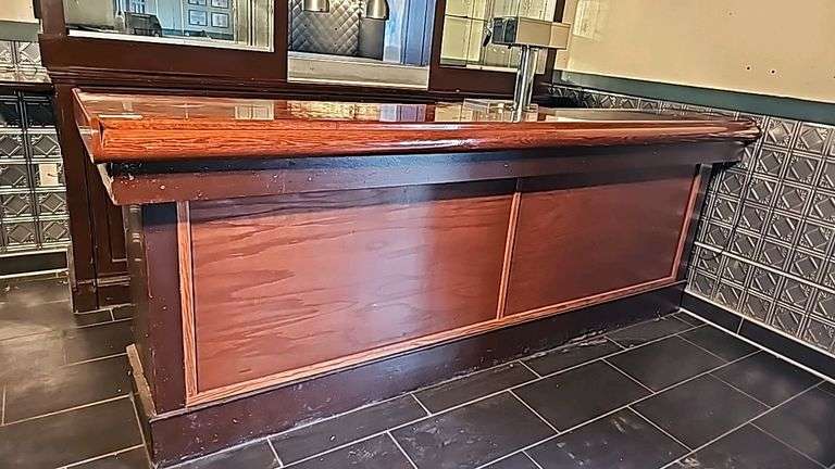 10' Wooden Bar Counter with Faucet Tap