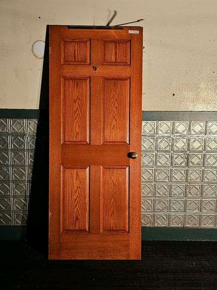 Interior Door, 80"x32", Right Swing, 1 1/4" thick Oak