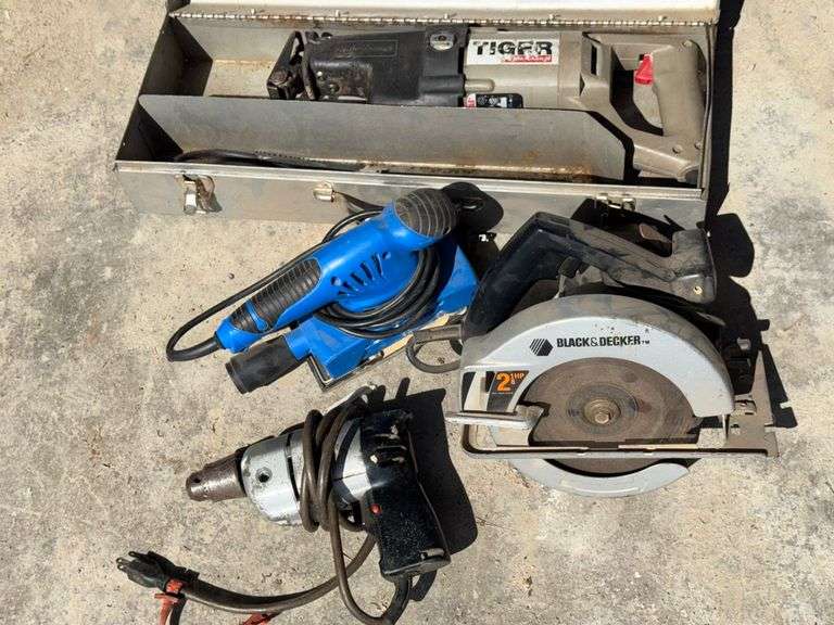 Black & Decker Circular Saw 2HP & Tiger Saw Reciprocating, Corded Electric