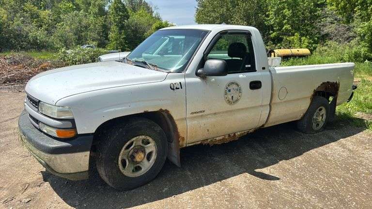 2002 Chevrolet Silverado Pickup Truck, VIN # 1GCEC14W12Z226774