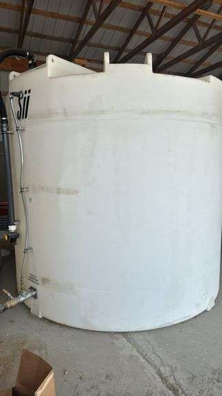 Varitech Industries Liquid Storage Tank, Polyethylene, 3000 Gal