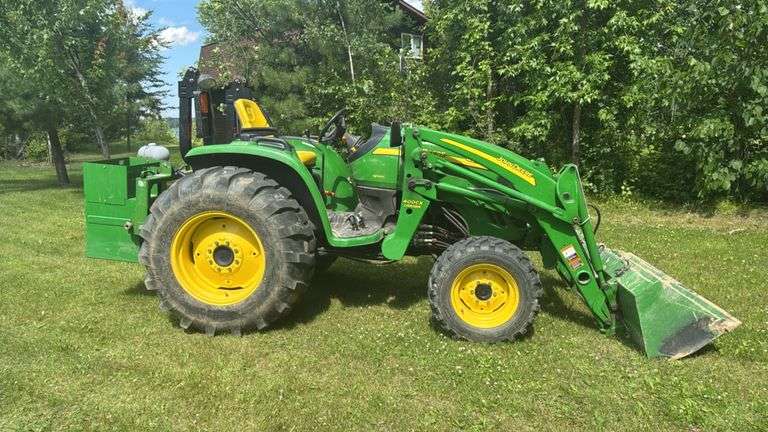 2009 John Deere 4320 Tractor with 400CX Loader, 48 HP, 780 Hours, ID LV4320H620373 - Serial: W0400CX