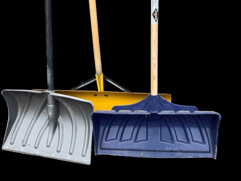 Garant Yukon Series Snow Shovel and Other Shovels
