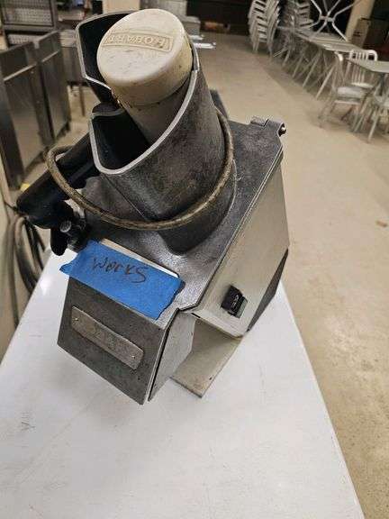Hobart FP100 Commercial Food Preparing Machine, 120V, 3.5 Amps