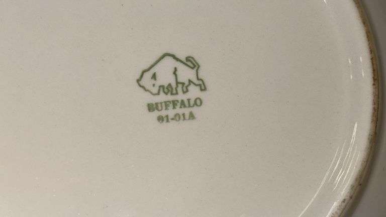 Buffalo 01-401A 8" Ceramic Dinner Plates, White