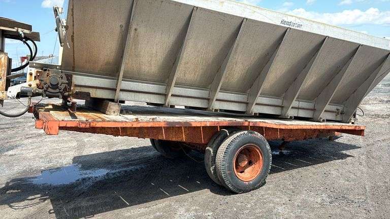 14' x 7'8" Trailer, Dual Axle. Does NOT include Sander