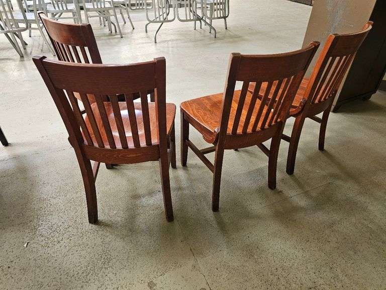 Set of 4 Wooden Dining Chairs, Slat Back, brown color