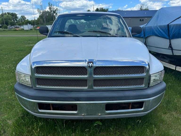 1999 Dodge Ram Pickup Pickup Truck, VIN # 3B6KC26Z5XM585347