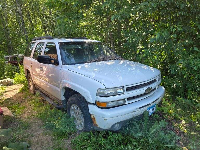 2001 Chevrolet Tahoe Multipurpose Vehicle (MPV), VIN # 1GNEK13T91R225694 2001  CHEVROLET  Tahoe