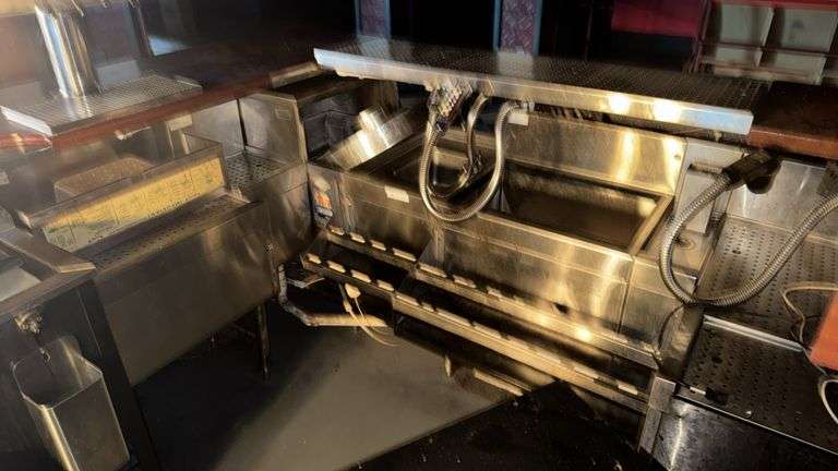 Glastender Underbar Ice Bin Cocktail Station, Model IBA-24-CP10, 90-Inch Wide