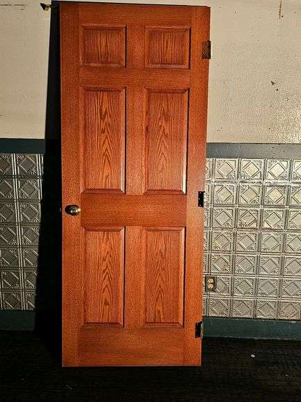 Interior Door, 80"x32", Right Swing, 1 1/4" thick Oak