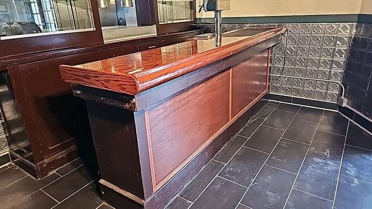 10' Wooden Bar Counter with Faucet Tap