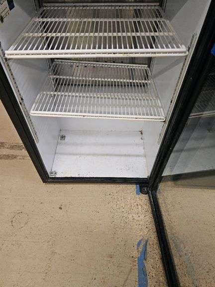 QBD DC6LP Commercial Beverage Cooler, 120V, Glass Door, Black