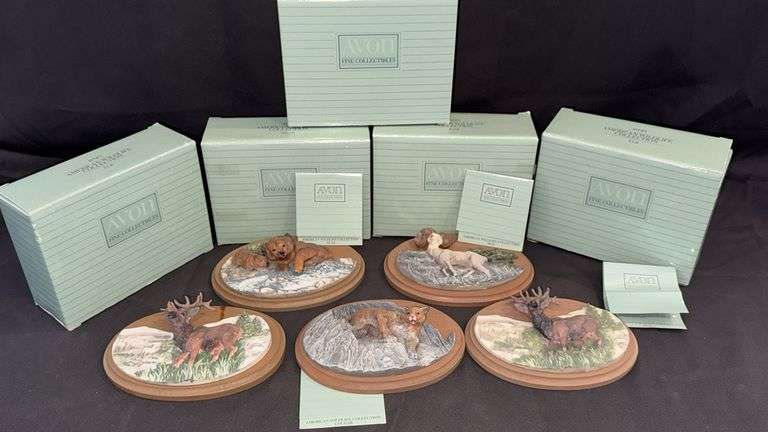 Avon American Wildlife Collection Wall Plaques Set of 5 with Original Boxes