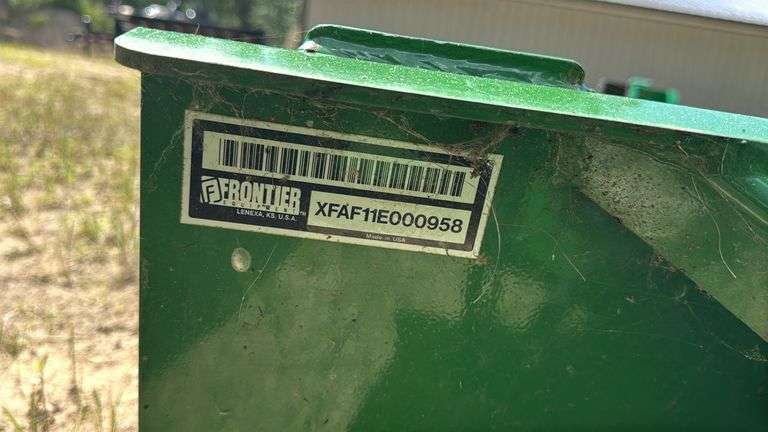 Frontier Tractor Snow Blade Attachment, Hydraulic Angling, Serial XFAF11E000958