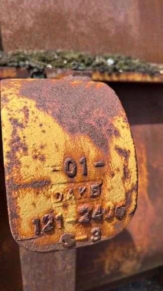 2001 EBI Loader Bucket for Cat