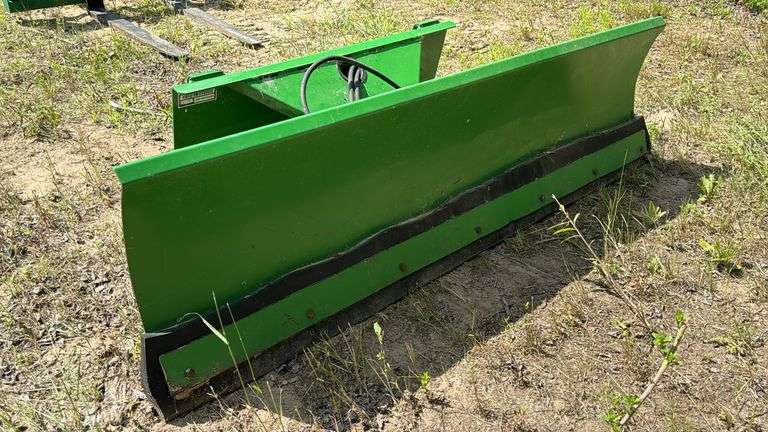 Frontier Tractor Snow Blade Attachment, Hydraulic Angling, Serial XFAF11E000958